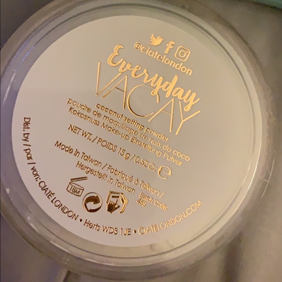 Makeup! - Picture 2 of 5